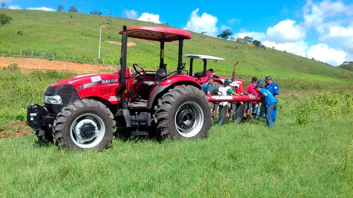 SENAR Rio e Sindicato Rural de Campos dos Goytacazes realizam curso de Operação e Manutenção de Tratores Agrícolas