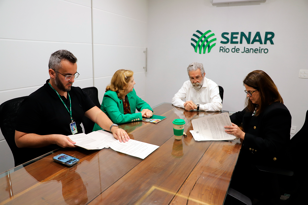 SENAR Rio de Janeiro e SFA/RJ assinam Acordo de Cooperação Técnica